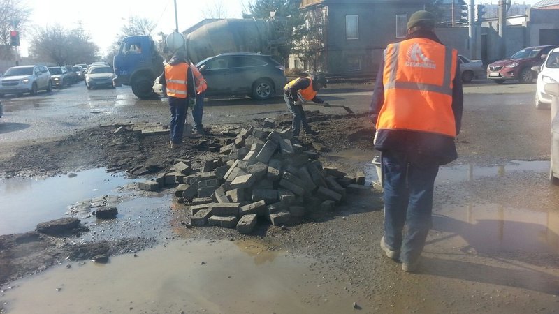 Оренбуржцы написали петицию президенту: отремонтируйте дороги